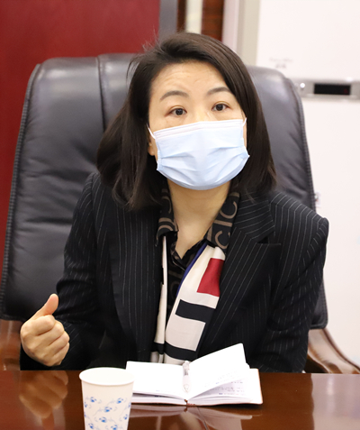 配图首家县域保险纠纷诉调对接工作室揭牌-刘珍_副本.jpg