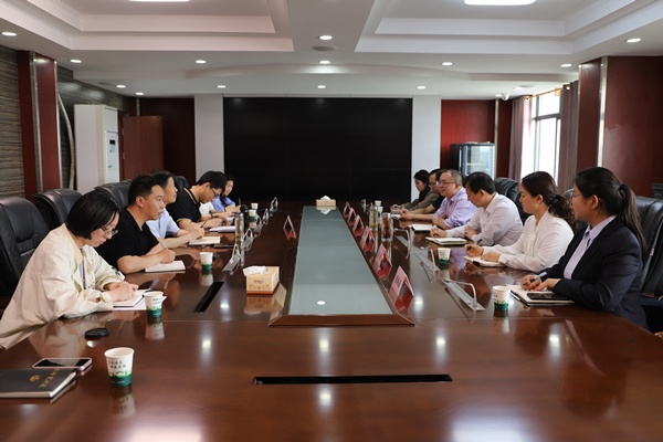 配图交流互鉴 共促提升——丹江口法院到当阳法院考察交流_副本.jpg