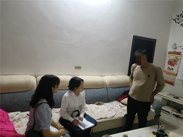 配图1“司法民工”的送达手记_副本_副本.jpg